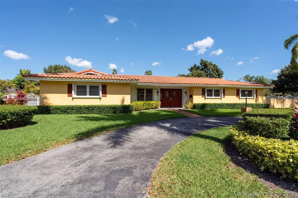 7255 SW 141st Terrace Palmetto Bay FL 33158