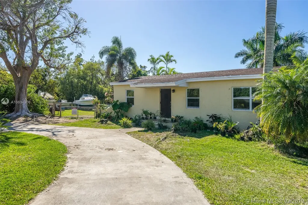 18290 SW 294th Street Homestead FL 33030