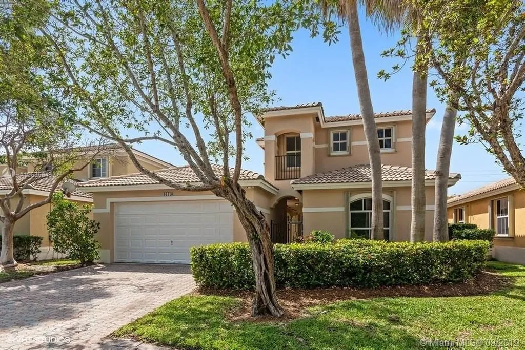 16110 SW 91st Court Palmetto Bay FL 33157