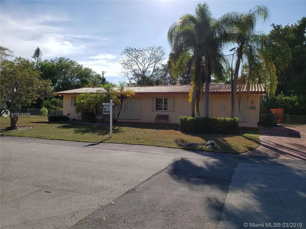 11900 SW 83rd Court Miami FL 33156