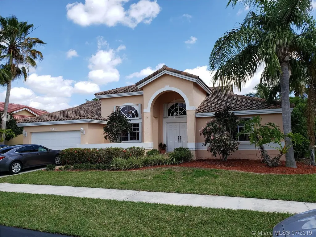 945 NW 199th Terrace Pembroke Pines FL 33029