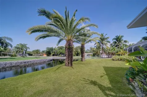 12600 SW 69th Court Pinecrest FL 33156