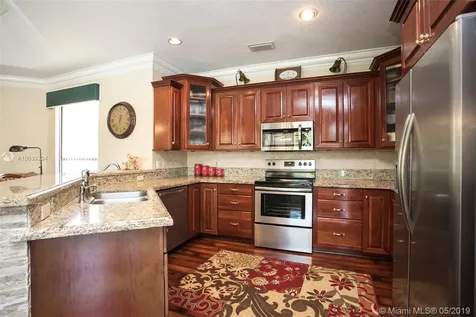 1017 Creekford Drive Weston FL 33326