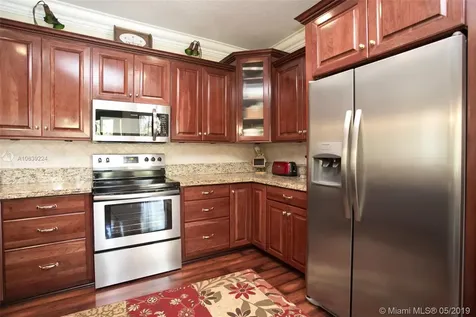 1017 Creekford Drive Weston FL 33326