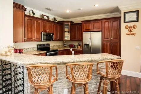 1017 Creekford Drive Weston FL 33326