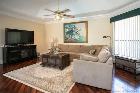 1017 Creekford Drive Weston FL 33326
