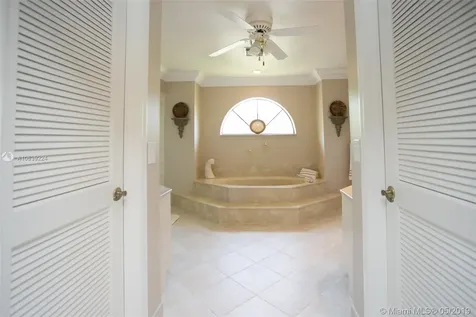1017 Creekford Drive Weston FL 33326
