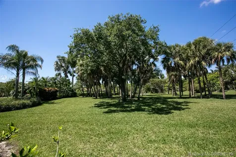 1017 Creekford Drive Weston FL 33326
