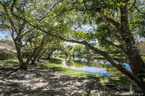 1017 Creekford Drive Weston FL 33326
