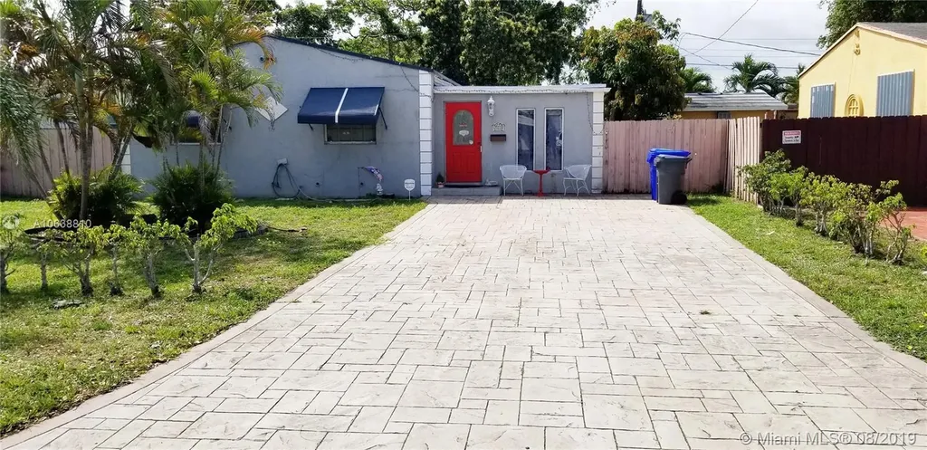 2110 Rodman Street Hollywood FL 33020
