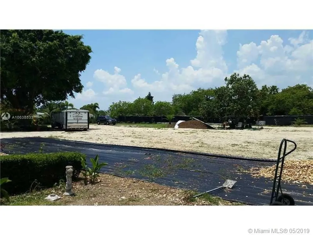 10425 SW 170th Street Miami FL 33157