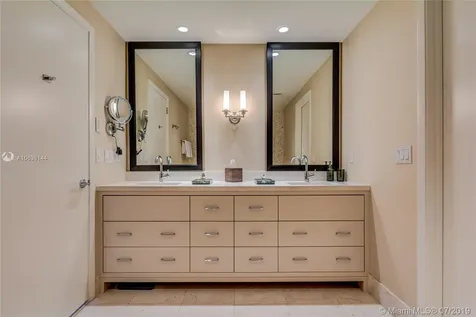 17121 Collins Avenue Sunny Isles Beach FL 33160