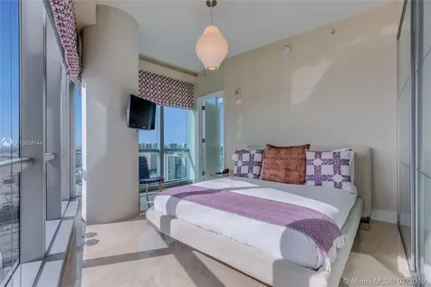 17121 Collins Avenue Sunny Isles Beach FL 33160