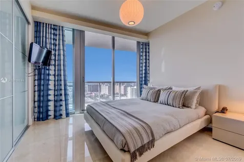 17121 Collins Avenue Sunny Isles Beach FL 33160