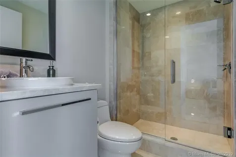 17121 Collins Avenue Sunny Isles Beach FL 33160