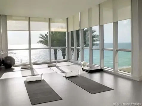 17121 Collins Avenue Sunny Isles Beach FL 33160