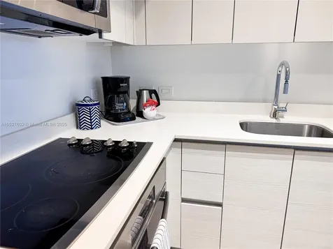 2600 E Hallandale Beach Hallandale Beach FL 33009