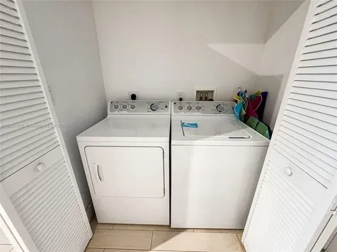 2600 E Hallandale Beach Hallandale Beach FL 33009