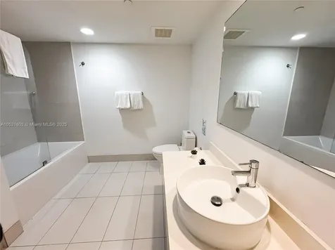2600 E Hallandale Beach Hallandale Beach FL 33009