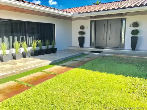 19921 NE 20th Court Miami FL 33179