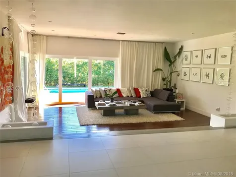19921 NE 20th Court Miami FL 33179