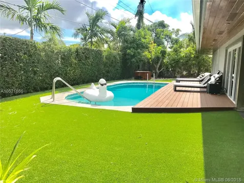 19921 NE 20th Court Miami FL 33179