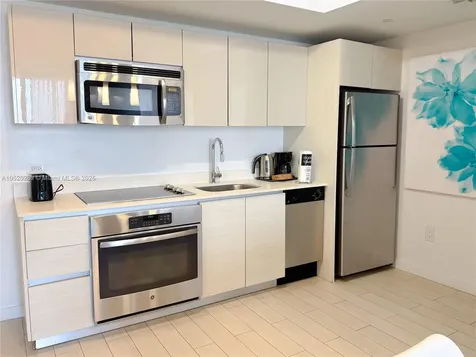 2602 E Hallandale Beach Hallandale Beach FL 33009
