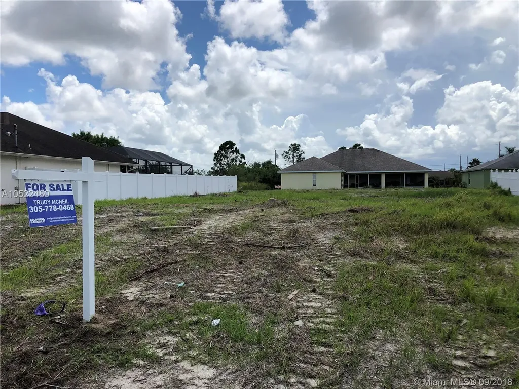 2766 SW Hamilton Avenue Port St. Lucie FL 34987