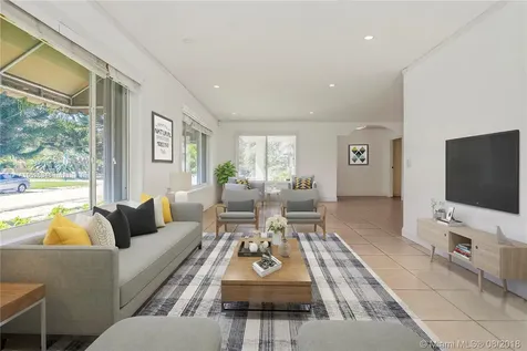 4955 Cherokee Avenue Miami Beach FL 33140
