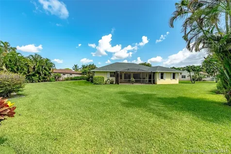 4240 NW 10th Street Delray Beach FL 33445