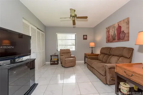 4240 NW 10th Street Delray Beach FL 33445