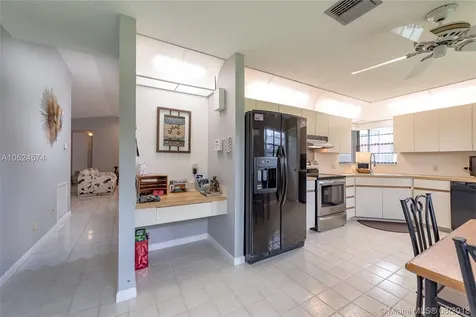 4240 NW 10th Street Delray Beach FL 33445