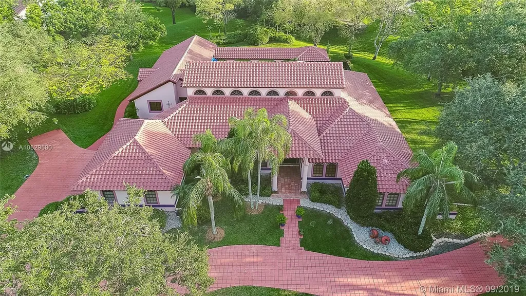 2925 Luckie Road Weston FL 33331
