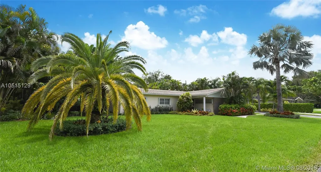5820 SW 99th Terrace Pinecrest FL 33156