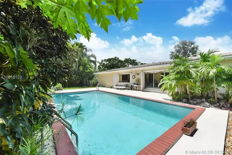 5820 SW 99th Terrace Pinecrest FL 33156