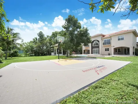 11111 SW 77th Avenue Pinecrest FL 33156