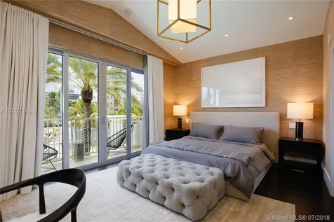 1801 Collins Avenue Miami Beach FL 33139