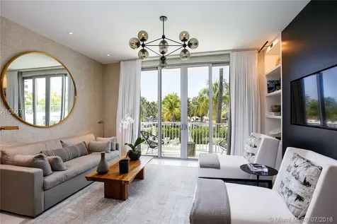 1801 Collins Avenue Miami Beach FL 33139