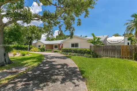 13825 SW 83rd Avenue Palmetto Bay FL 33158