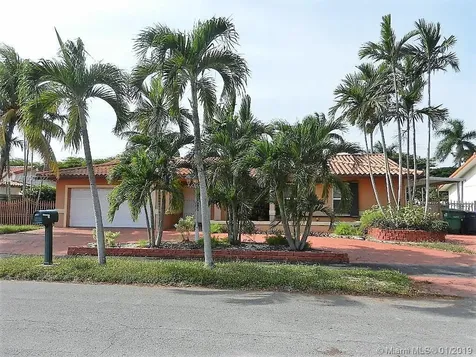 1520 SW 126th Place Miami FL 33184