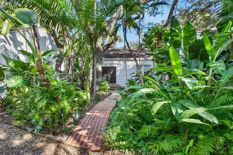 2891 Seminole Street Miami FL 33133