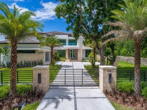 6801 SW 92nd Street Pinecrest FL 33156
