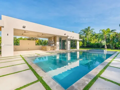 6801 SW 92nd Street Pinecrest FL 33156