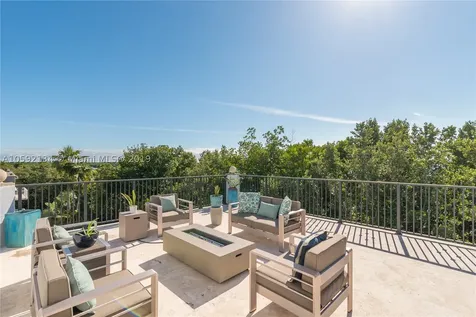 5867 Paradise Point Drive Palmetto Bay FL 33157