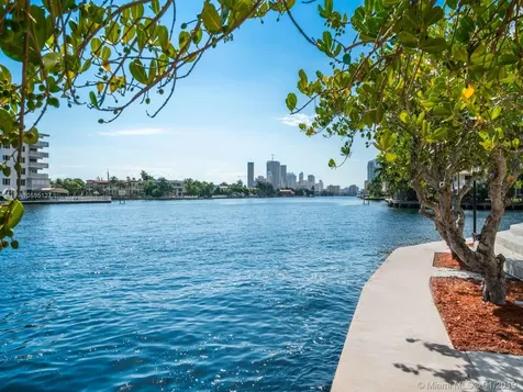 643 Palm Drive Hallandale Beach FL 33009
