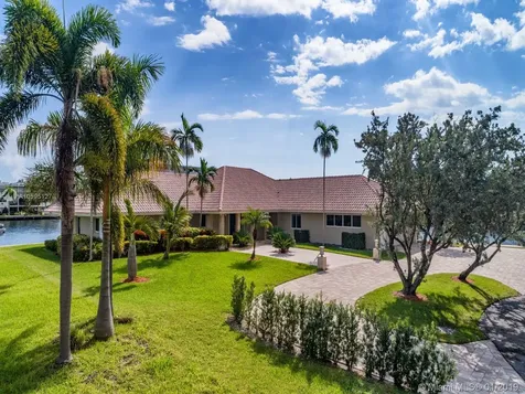 643 Palm Drive Hallandale Beach FL 33009