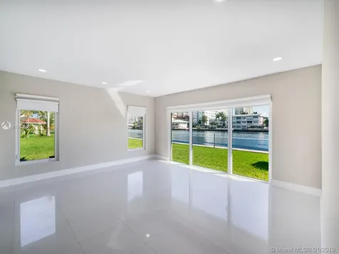 643 Palm Drive Hallandale Beach FL 33009