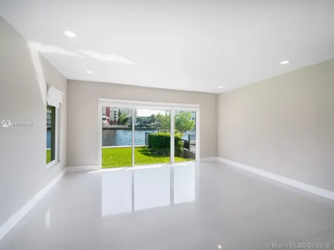 643 Palm Drive Hallandale Beach FL 33009