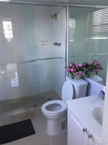 3901 S Ocean Drive Hollywood FL 33019