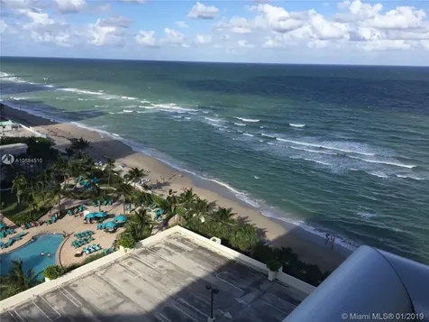 3901 S Ocean Drive Hollywood FL 33019